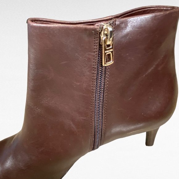 Coach COMFY Ankle Booties Brown Leather Gold Stud Accents 3” Heel Sz 9.5 - Picture 4 of 10
